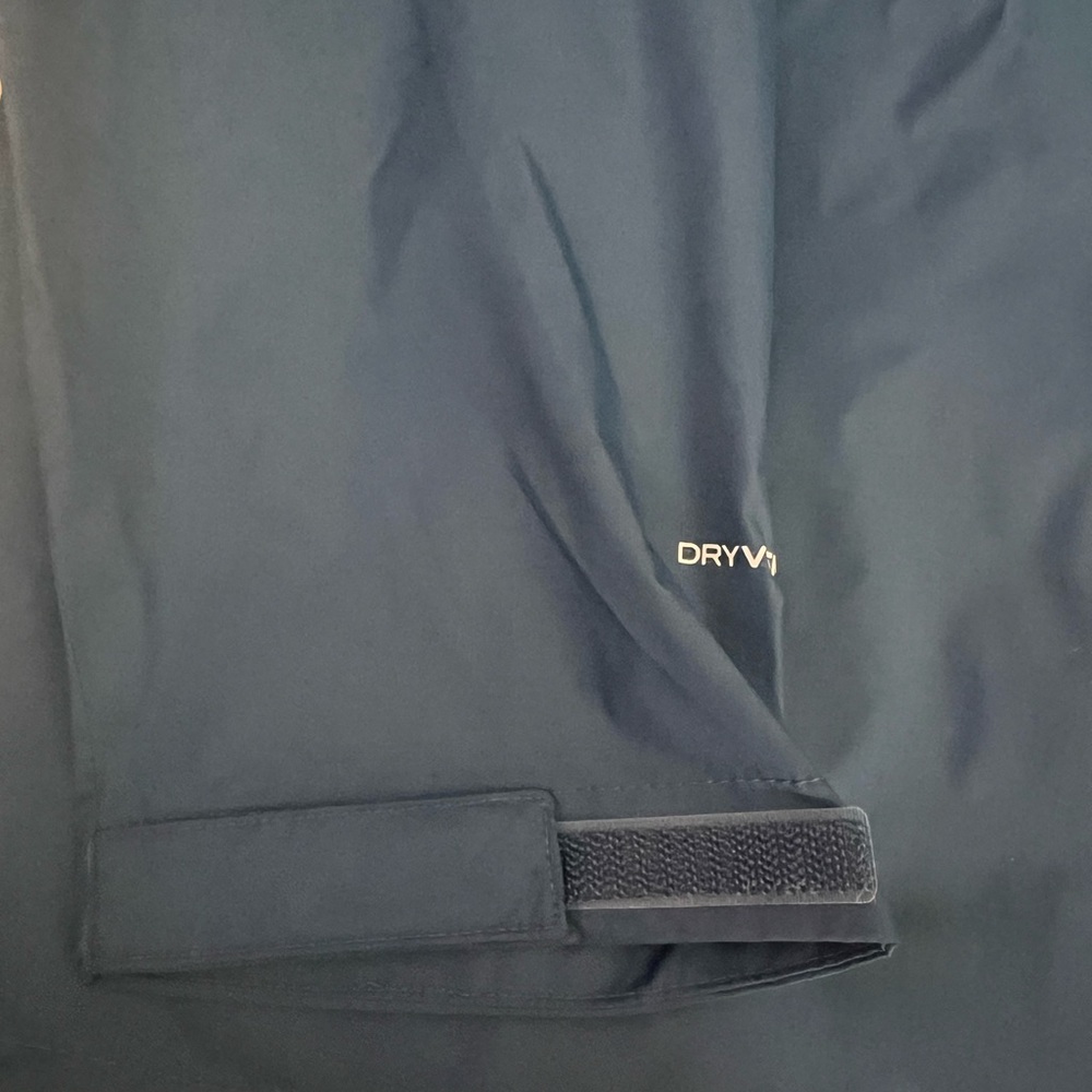 The North Face Men's Navy Raincoat, brand new with Tag - Picture 8 of 9